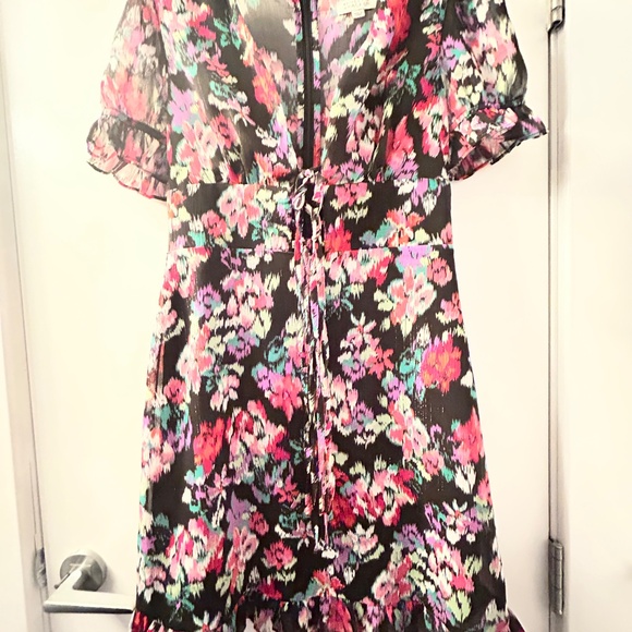 Dress - Picture 3 of 5